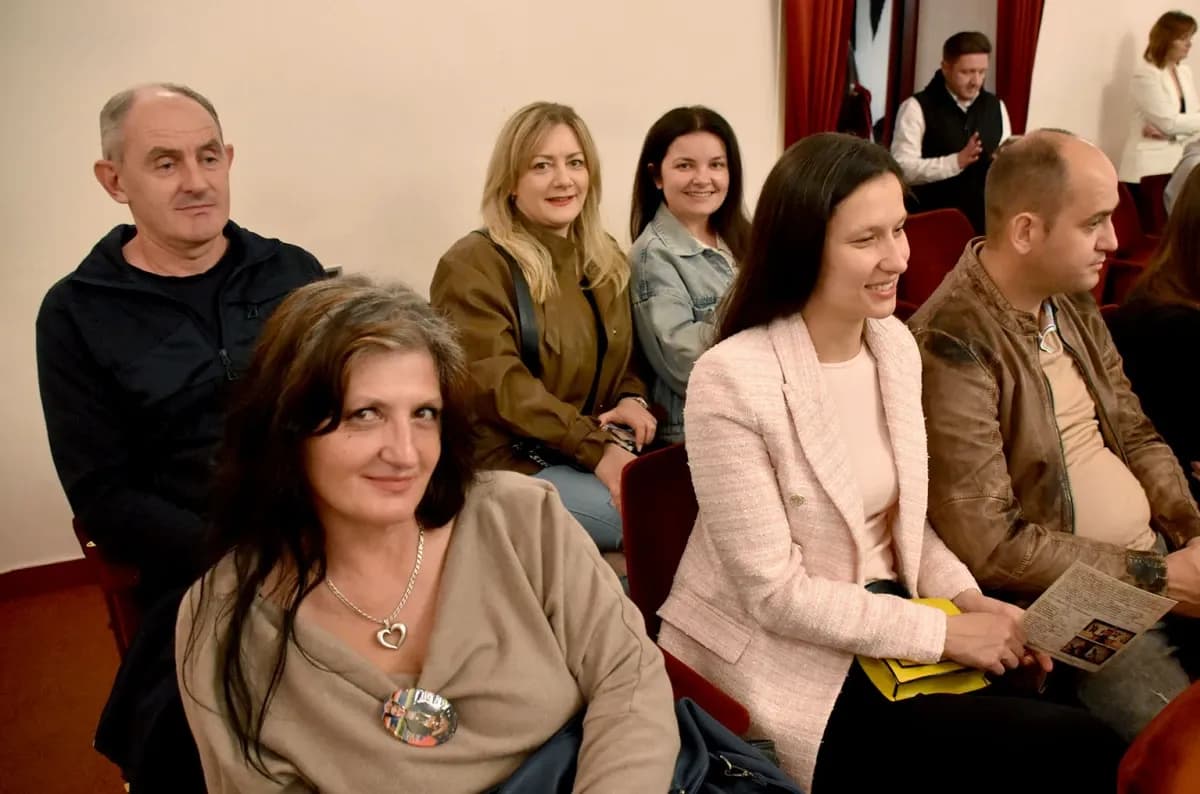 Hit komedija „Pidžama za šestero“ oduševila publiku u Požegi