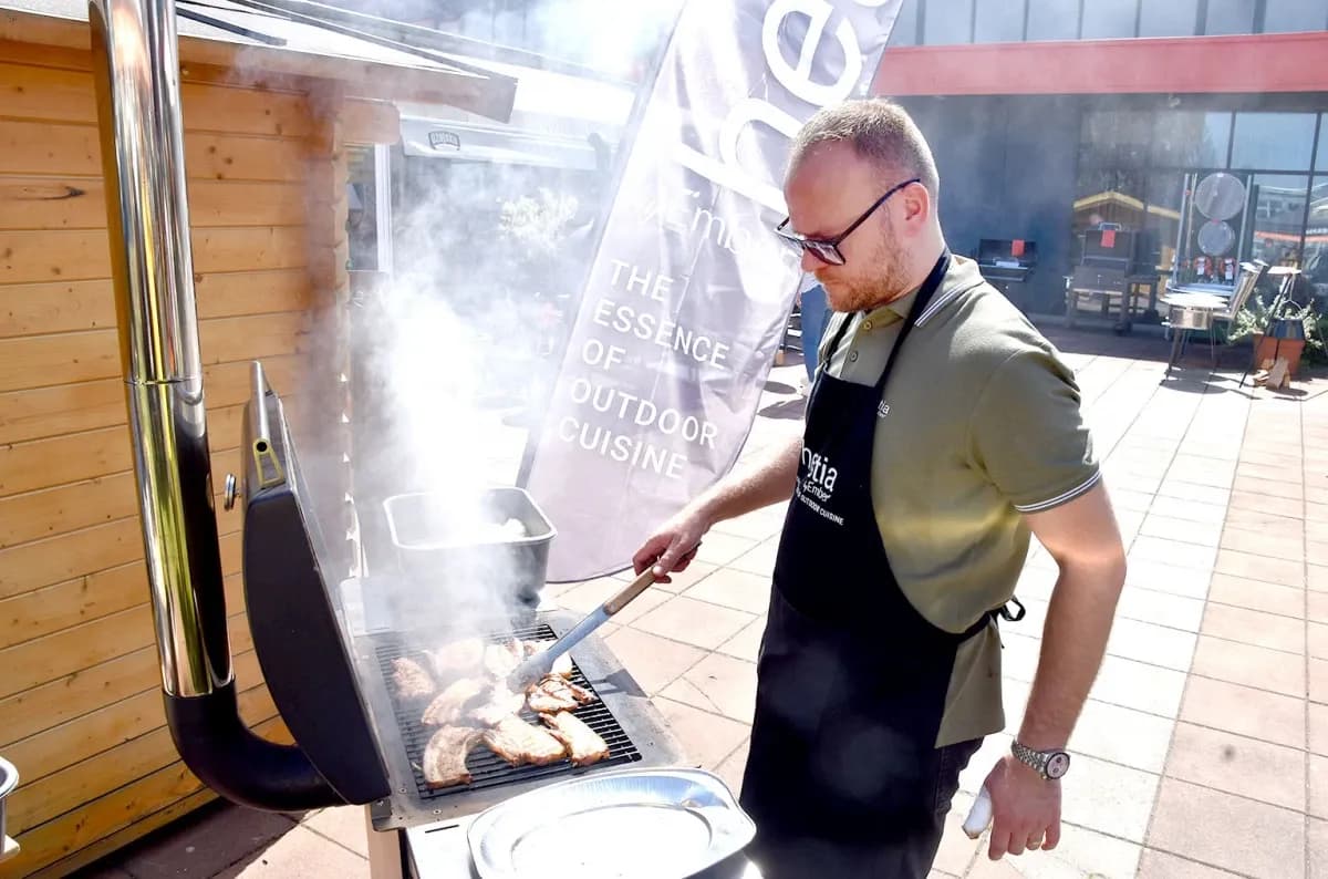 Požega mirisala na vrhunski grill: Održan Sajam roštilja uz svjetske priče iz Pariza i domaće majstore