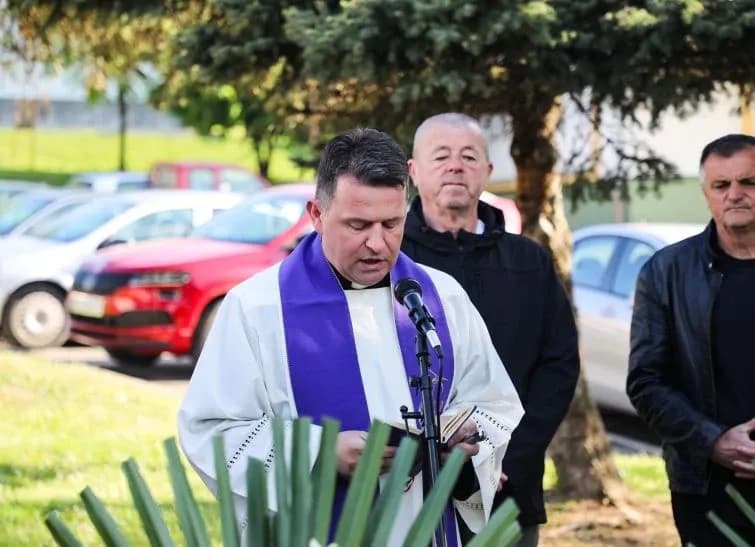 PLETERNICA: Polaganjem vijenaca obilježena 31. obljetnica operacije „Bljesak“