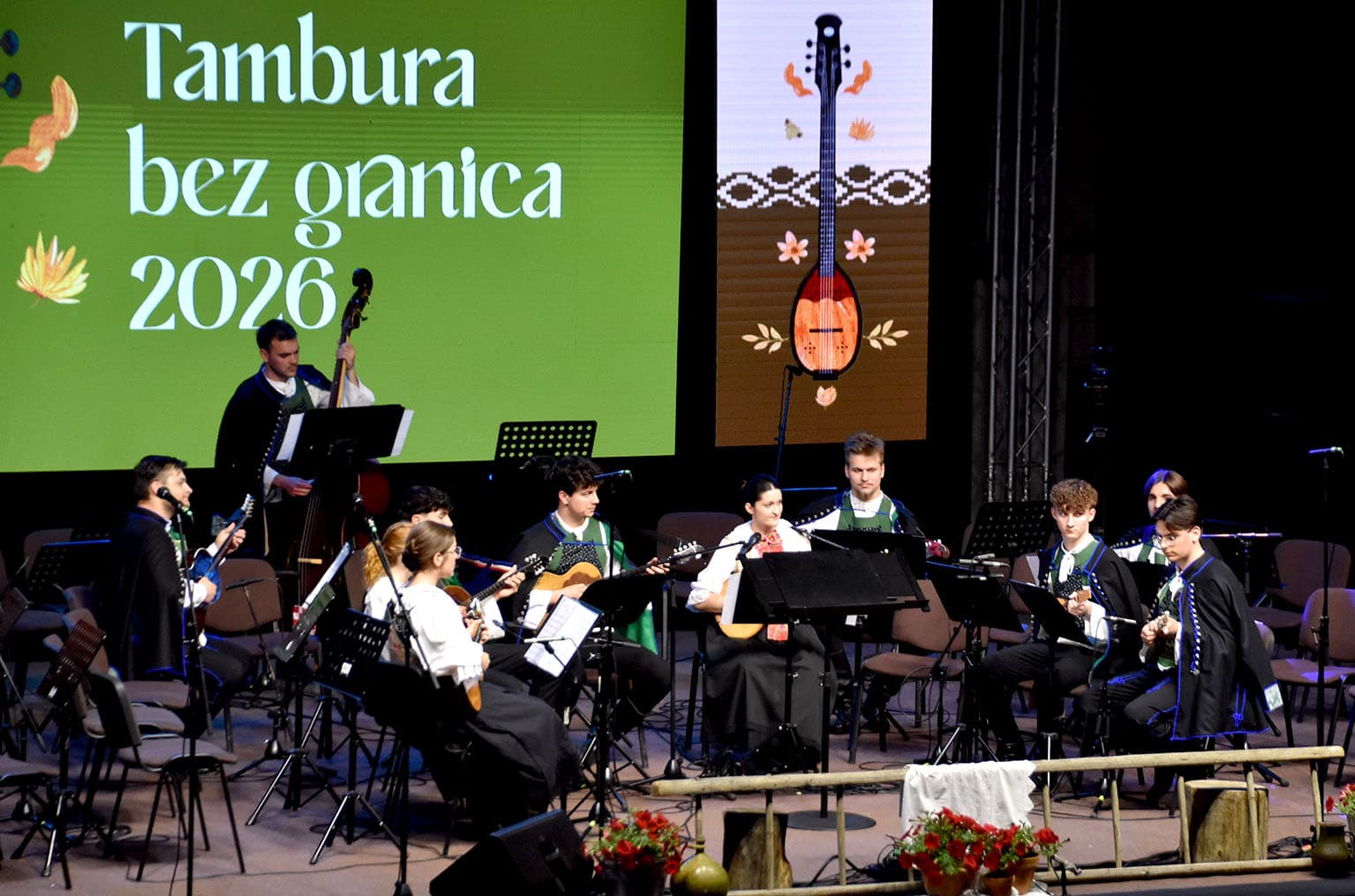 „Tambura za dušu“ započela uz vrhunske orkestre i ovacije publike