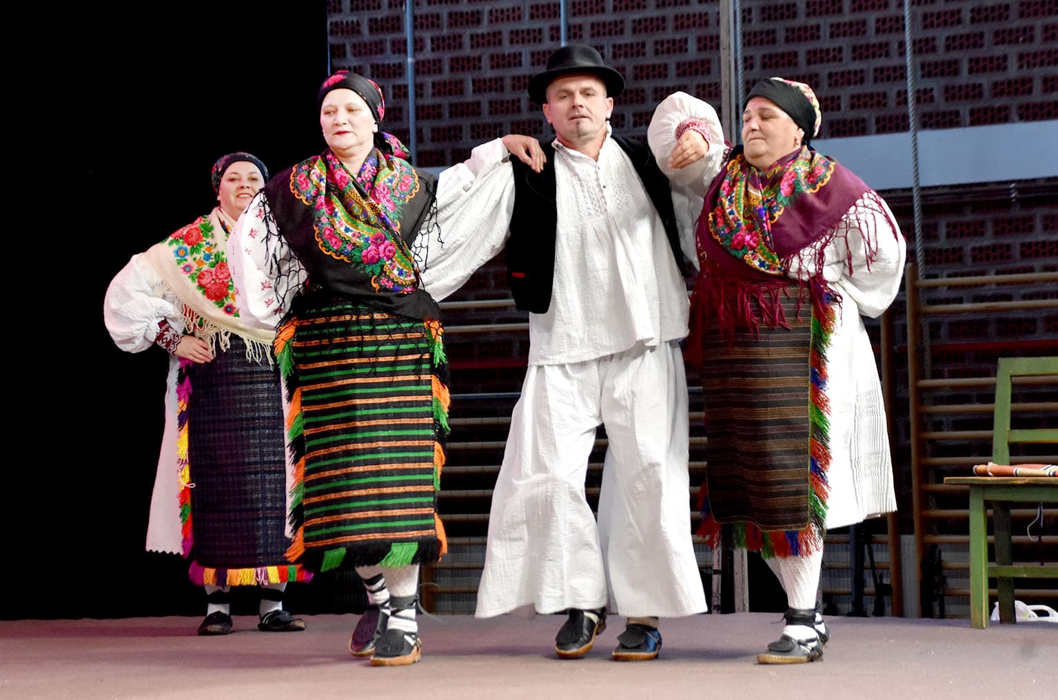Tradicija koja spaja: Kaptol ugostio 14. smotru "Šokačko se kolo vije"