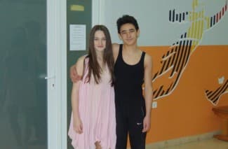 Plesanje je ¨in¨: Borna voli breakdance, a Ines moderni ples