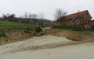 Komušina dobiva autobusno stajalište, uskoro i Alaginci