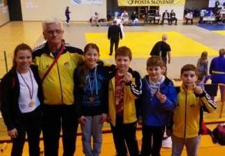 Požeški džudaši se iz Slovenije vratili s 5 medalja