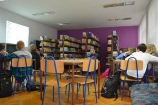 Škola prikuplja donacije građana: ¨Poklonite knjige našoj knjižnici!¨