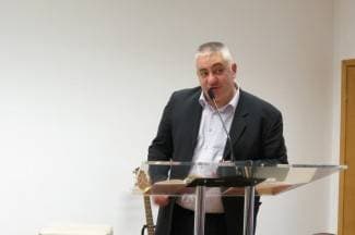 Žica fali, ali ne i publika: ¨Otišao je kao šumar, a vratio se kao pjesnik¨ (foto)