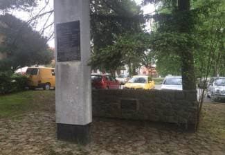 ¨Spomen obilježje nismo dirali, samo smo uklonili opasni komad betona¨