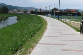 Smijemo li se voziti biciklom po šetnici?