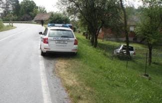 Cliom sletjele s ceste, ozlijeđena 43-godišnjakinja