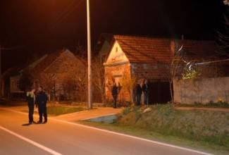 Rastrojeni napadač u Sulkovcima ispalio 49 metaka na policajce