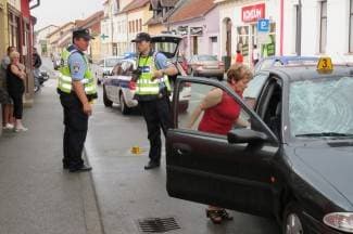 Policija još utvrđuje sve okolnosti: Teško ozlijeđena djevojka (20) bori se za život (foto)