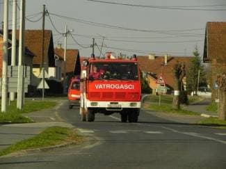 Požar u podrumu obiteljske kuće, vatrogasci brzo intervenirali