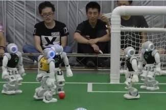 Roboti igraju nogomet: Australija pobijedila Njemačku (video)
