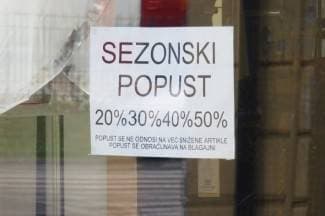 Počela sezonska sniženja, neki artikli cijenom pristupačniji i 70 posto