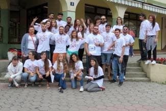 Flashmob u centru Požege: ¨Problemi mladih u cijeloj Europi su isti¨ (video)