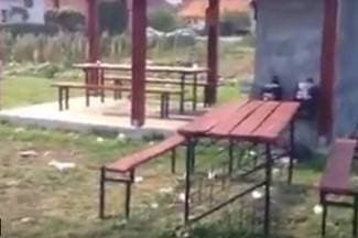 Pogledajte kako izgleda sjenica nakon ¨druženja¨ mladih (VIDEO)