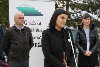 Još jedna mini knjižnica: ¨Uzmite knjigu koju želite pročitati i donesite drugu koja vam ne treba¨