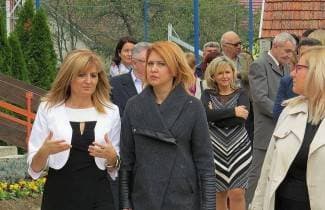 Ministrica Opačić: ¨Uskoro će prvi korisnici ići u sedam stanova gdje će živjeti uz pomoć asistenata¨