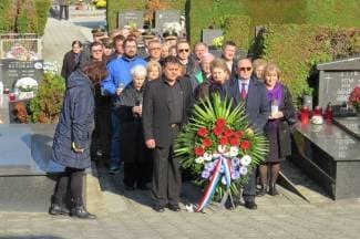 Izaslanstva vojske, policije, udruga i lokalne samouprave položila vijence na groblju Sv. Ilije