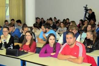 Studenti VUP-a slušaju predavanja francuskih profesora i slovenskog poduzetnika