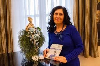 Pjesnikinja Senka Slivar: ¨Ljubav čini čuda, ja sam ju pretočila u stihove¨