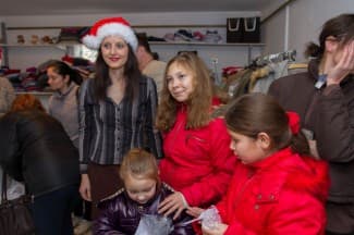 Udruga Svitak darivala djecu: Želim mikrofon i konja s krilima, ali nova trenirka mi je jako lijepa