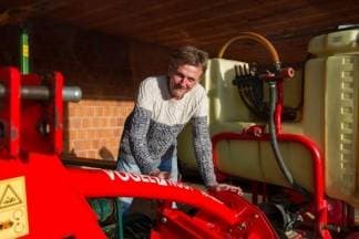 ¨Dođe mi da od svega odustanem, kao što je većina odustala, i da po malo prodajem na tržnici¨