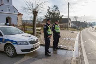 Tri godine vozi bez vozačke; policija ga u istom prekršaju uhvatila već 11 puta