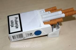 Provalio u benzinsku postaju i ukrao cigarete