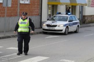 Udario pješaka, prometna s ozlijeđenom osobom i jedan bijeg s mjesta nesreće