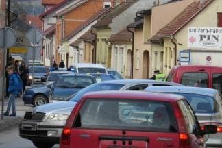 Nastao ¨krkljanac¨: Sudar Golfa i Fiata Bravo kod HEP-a