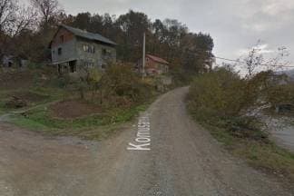 Neoprezno vozio unazad pa sletio u kanal, uz lakše ozljede zaradio i prekršajni nalog