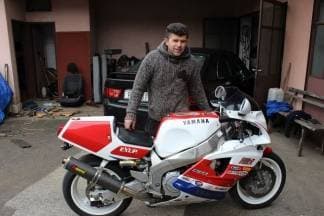 Iskusni motociklist: ¨Strpite se još malo jer ovo nisu dobri uvjeti za brzu vožnju¨