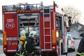 Izbio požar u Dubrovačkoj ulici, zapalilo se ulje dok se kuhala hrana