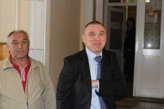 Neferović: ¨Vidite kako radi Ured državne uprave kad novinari moraju čekati u hodniku¨
