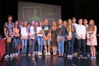 Učenica godine je Antonija Matraković, a učenik generacije Jura Starčević