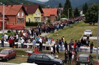 Kušajte hranu i piće s Najdužeg stola uz bogat zabavni program
