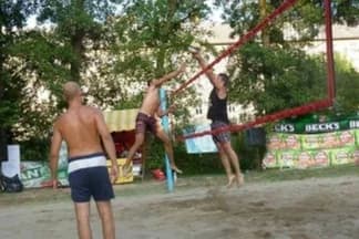 Turnir mješovitih parova u odbojci na pijesku na Gradskim bazenima