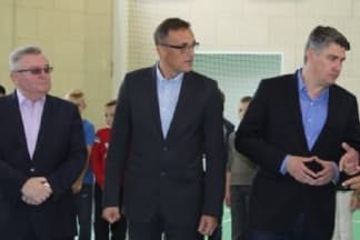 Spin za fotelju na štetu građana