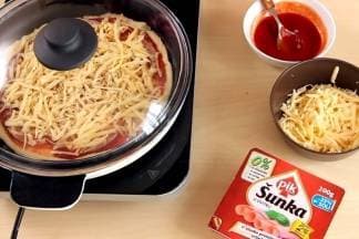 Kako pripremiti pizzu bez korištenja pećnice?