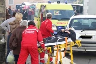 Vozač mopeda prevezen u bolnicu nakon sudara s automobilom