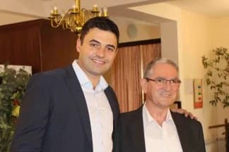 ¨Ne mogu jedni vodu nositi a drugi ubirati plodove¨