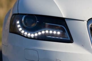 Upalite svjetla na automobilima!