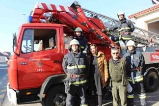 Bogatiji za jedno navalno vozilo i auto ljestve