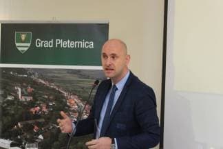 Češljanje ugovora Agencije za zemljište