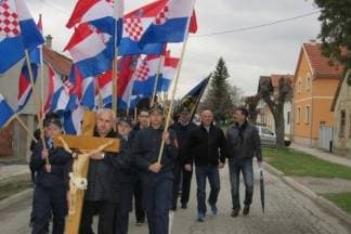 Pakračani se Križnim putem prisjetili svih stradalnika kroz prošlost