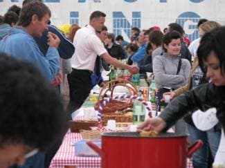Preko 5.000 posjetitelja jelo s veličkog stola (video, foto)