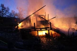 U tijeku je požar na ranču u Radovancima