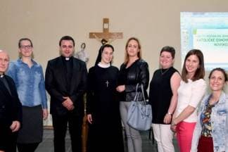 Biskup dr. Antun Škvorčević osnovao Katoličku osnovnu školu u Novskoj