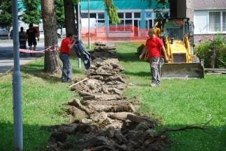 Počelo uređenje pješačke i biciklističke staze i izgradnja nogosupa